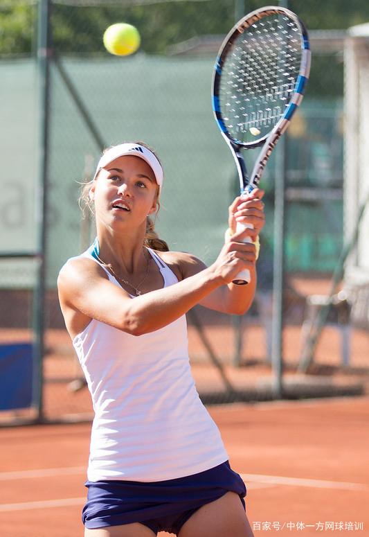 赛后更衣室 赛后更衣室