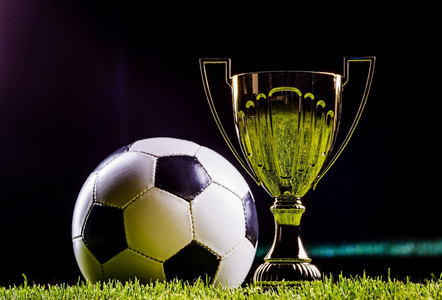 齐聚一堂 齐聚一堂