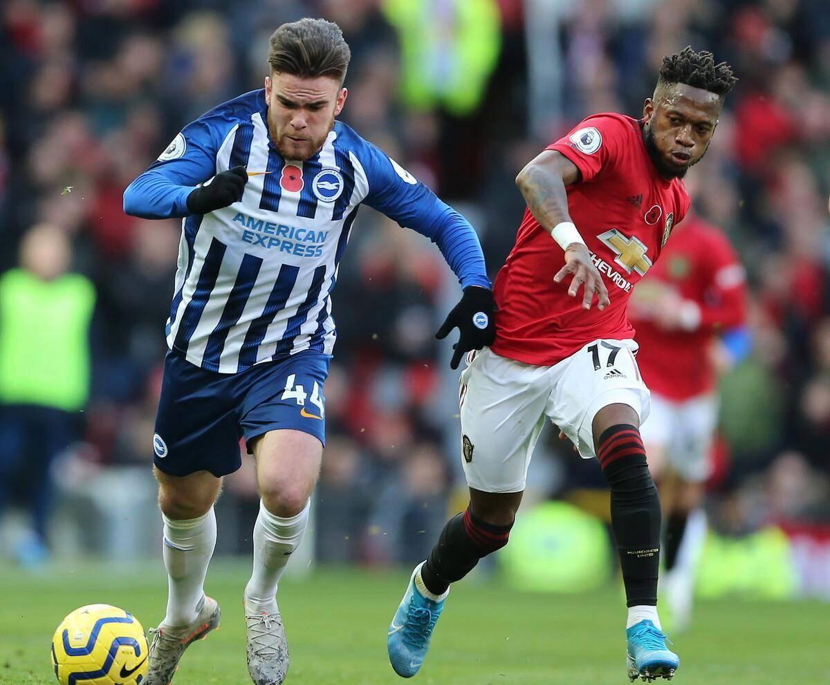 头球解围以 头球解围以