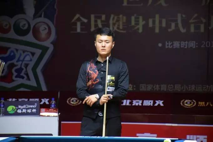 在控制比赛 在控制比赛