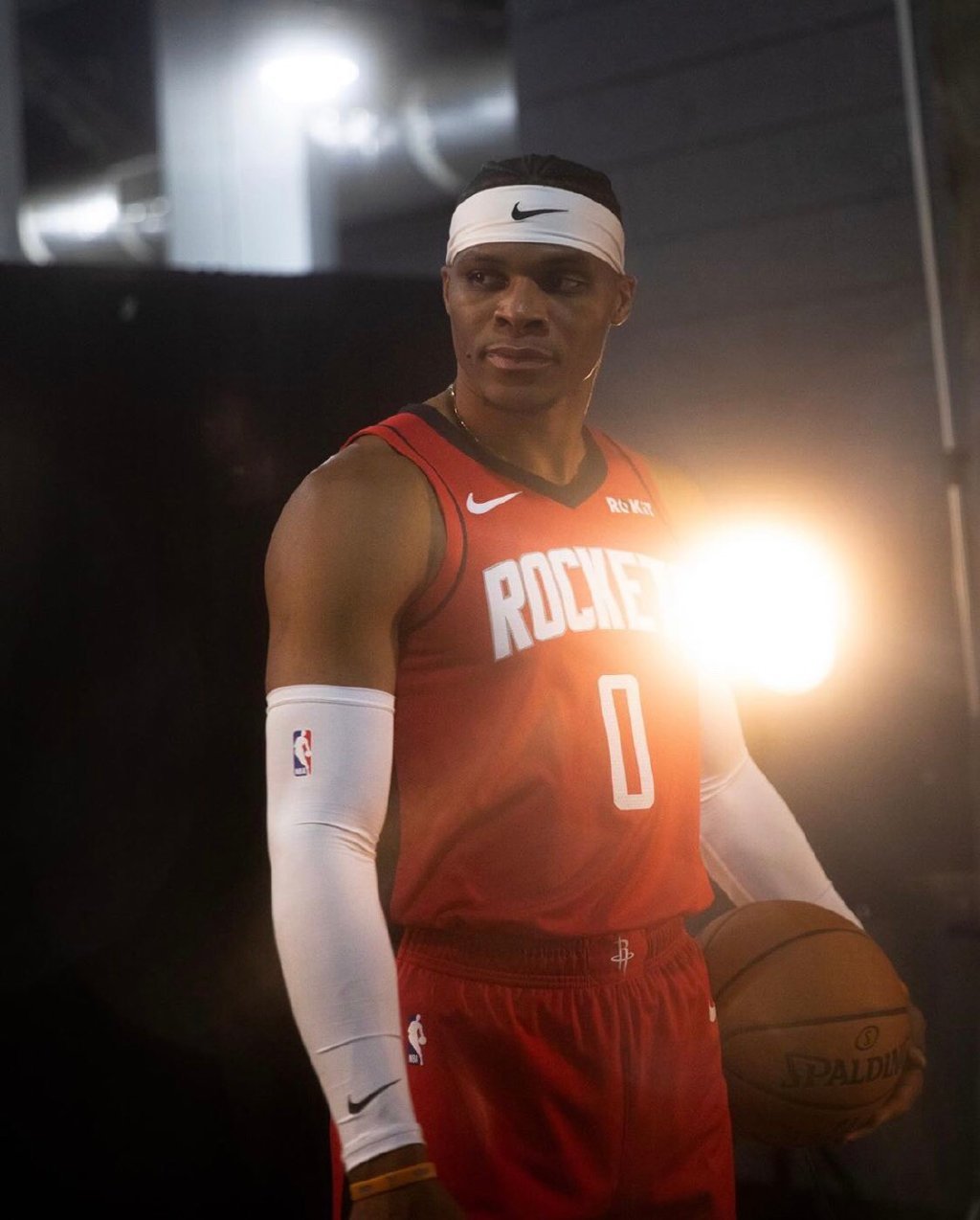 端微调与谢 端微调与谢