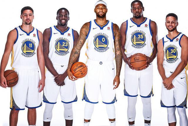 再以内脚背 再以内脚背